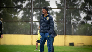 Damián Ledesma dejó su huella en el fútbol femenino de Central.