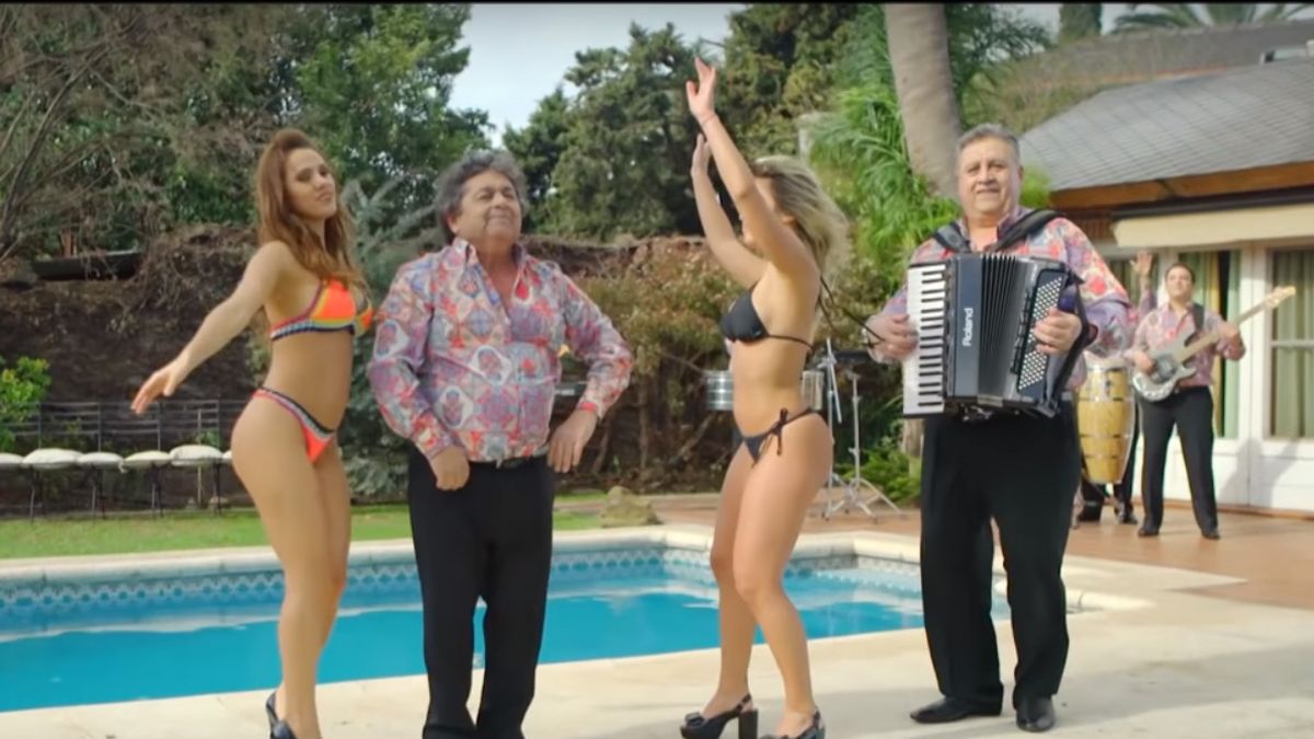 Barby Silenzi, muy hot en el nuevo clip de Los Palmeras