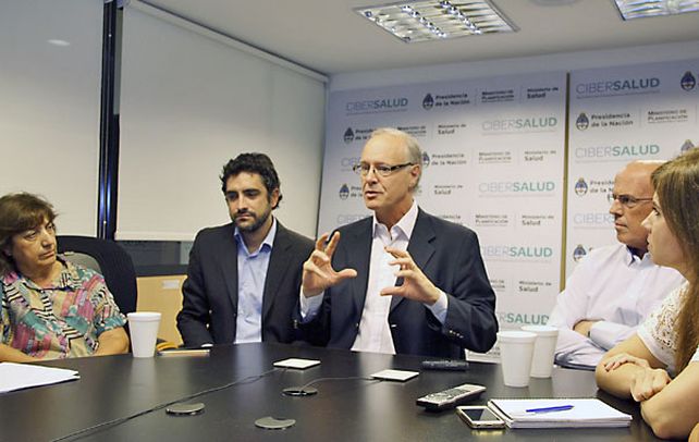 Daniel Gollán: “Argentina es líder en materia de trasplantes”.