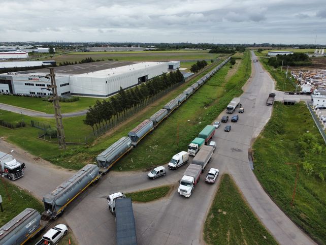 El puerto gana conectividad: licitan la repavimentación de la ruta 21