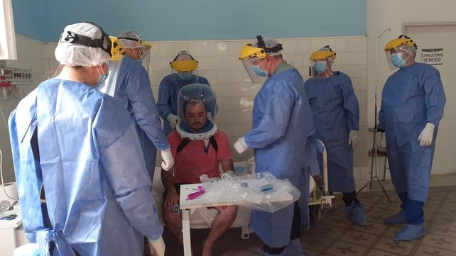La cantidad de casos positivos de coronavirus en Argentina se acerca rápidamente a los 800 mil.