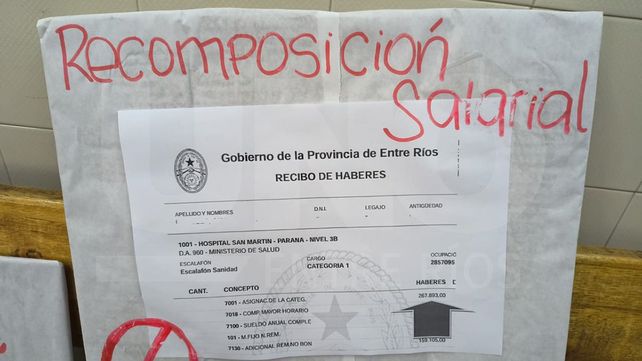 &nbsp;Trabajadores de salud de Paraná se movilizaron para reclamar recomposición salarial y condiciones laborales. Las notas elevadas al ministro de Salud.