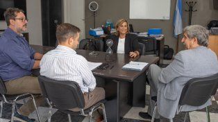 &nbsp;Guillermo Grieve y Graciela López de Degani se reunieron y plantearon estrategias para la detección temprana del cáncer de cuello de útero.&nbsp;