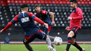 Pablo Pérez fue titular en la derrota de Newells ante Unión en el Coloso.