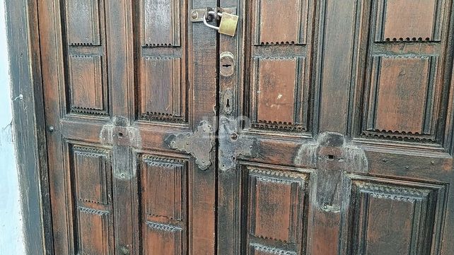 Los aldabones metálicos robados del Museo Histórico provincial Brigadier Estanislao López