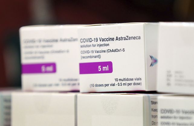 Vacunas de AstraZeneca. Se están distribuyendo en Reino Unido y ahora llegarán a Brasil.&nbsp;