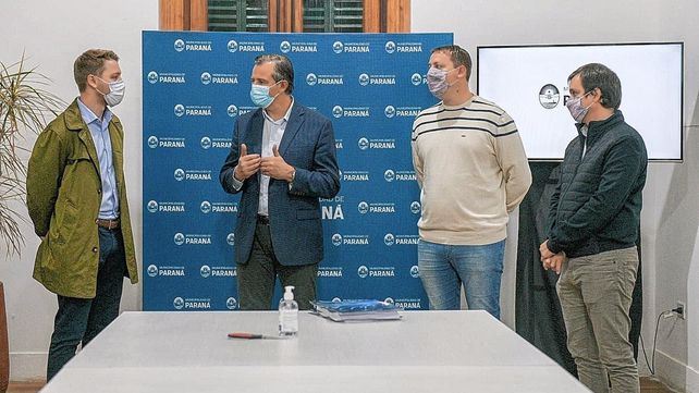 Reubicarán semáforos mal colocados en el centro de Paraná
