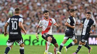 River Plate goleó 3-1 a Gimnasia y se adueñó de la cima.