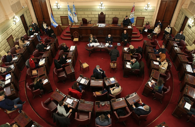 Las &uacute;ltimas sesiones de Diputados vienen siendo semipresenciales y solo se permite estar en el recinto a los jefes de bloque.