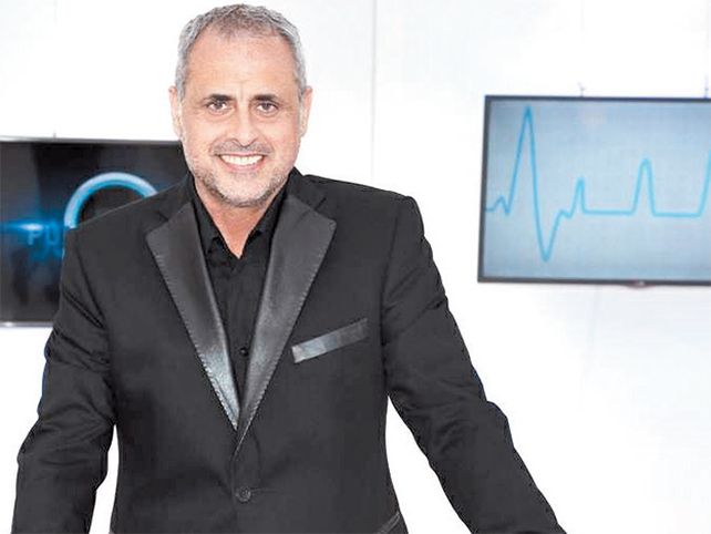 Debuta por América Pulsaciones, con Jorge Rial