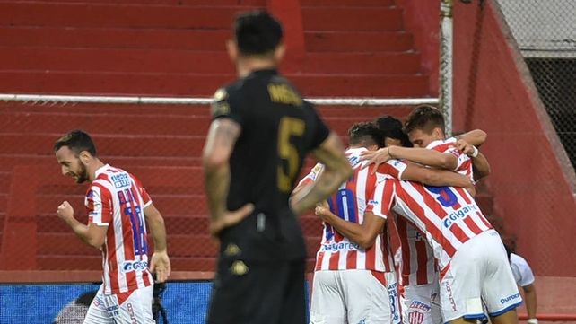 Unión quiere asegurar la clasificación ante Racing