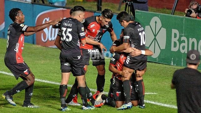 Colón buscará aplicarle a Talleres la solidez de su localía