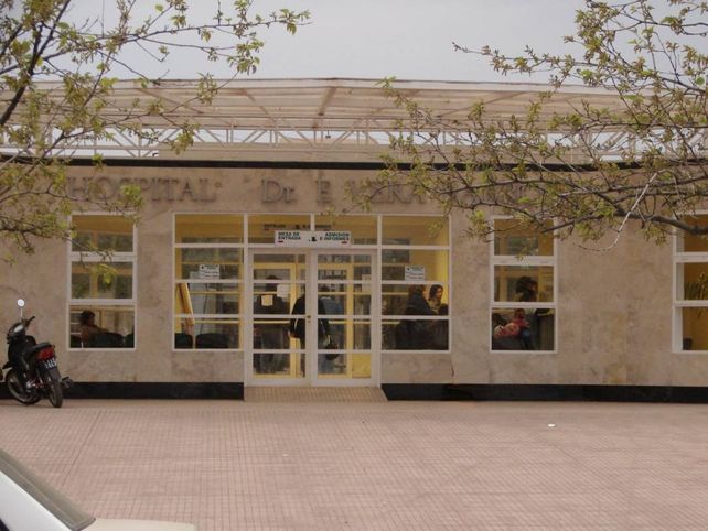 Condenaron a una médica a dos años prisión por la muerte de una nena que se había atragantado con un carozo