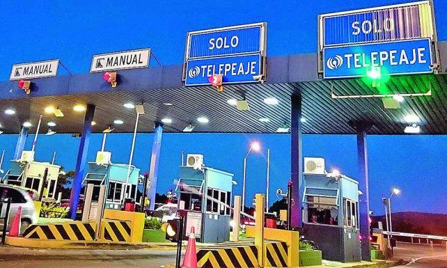 Uruguay habilita a autos extranjeros a circular 15 días por todos los peajes con un único pago.