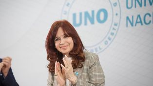 Cristina Kirchner renovó sus críticas a Javier Milei.