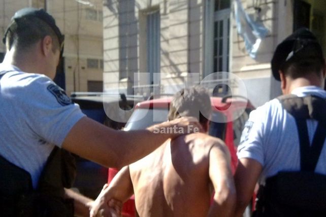 Cometió un crimen y quedó en evidencia como autor de otro