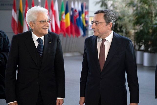El presidene Mattarella recibió al premier Draghi y le rechazó la renuncia