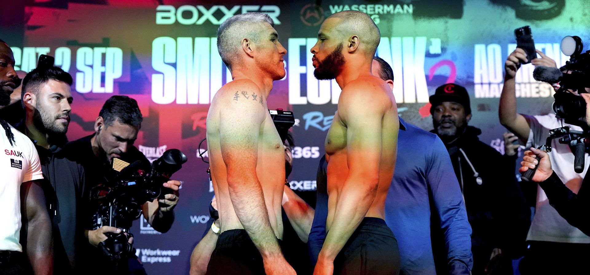 Los boxeadores británicos Liam Smith, izquierda, y Chris Eubank Jr se enfrentan durante un pesaje en New Century Hall, Manchester, Inglaterra, el viernes 1 de septiembre de 2023, antes de su revancha de peso mediano el sábado. (Nick Potts/PA vía AP) Los boxeadores británicos Liam Smith, izquierda, y Chris Eubank Jr se enfrentan durante un pesaje en New Century Hall, Manchester, Inglaterra, el viernes 1 de septiembre de 2023, antes de su revancha de peso mediano el sábado. (Nick Potts/PA vía AP)