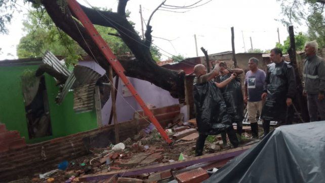 El temporal provocó anegamientos en 12 barrios de Paraná