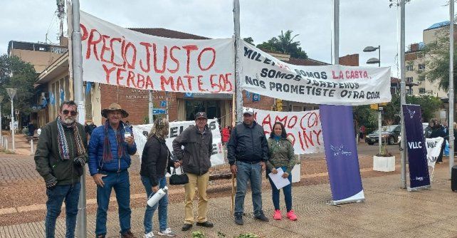 Yerbateros acudieron al Centro Cívico de Oberá