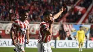 Malcorra volvió a gritar un gol en el 15 de Abril después de más de diez años
