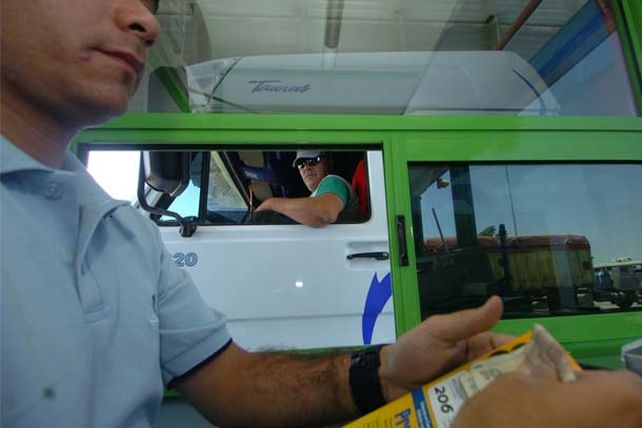 Un proyecto de ley quiere eliminar los peajes de las rutas nacionales del país