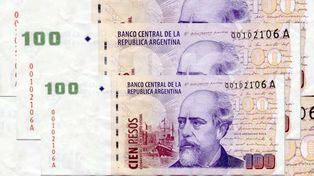 El billete de 100 pesos pierde valor día a día en las compras para el hogar