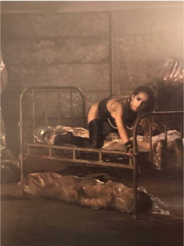 Repudian a Victoria Vannucci por fotos sado