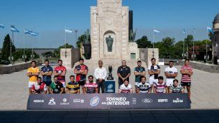 Los representantes de los 16 equipos durante la presentación del Torneo del Interior en Rosario.