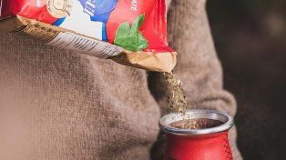 La dueña del almacén de Rincón que vendió yerba adulterada dijo que no se dio cuenta que los paquetes eran distintos