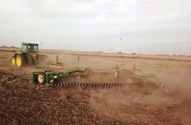 Metalúrgica del agro se subió a la vuelta de las rastras y lanza nuevos equipos