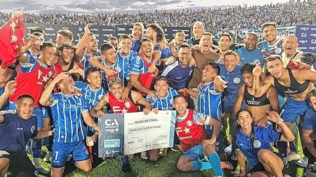 Godoy Cruz dejó en el camino por penales a San Martín (SJ) y sigue adelante en la Copa Argentina.