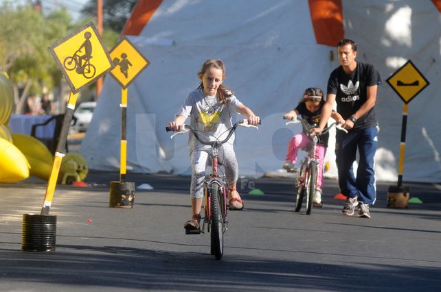 Invasión de bicis en la Costanera