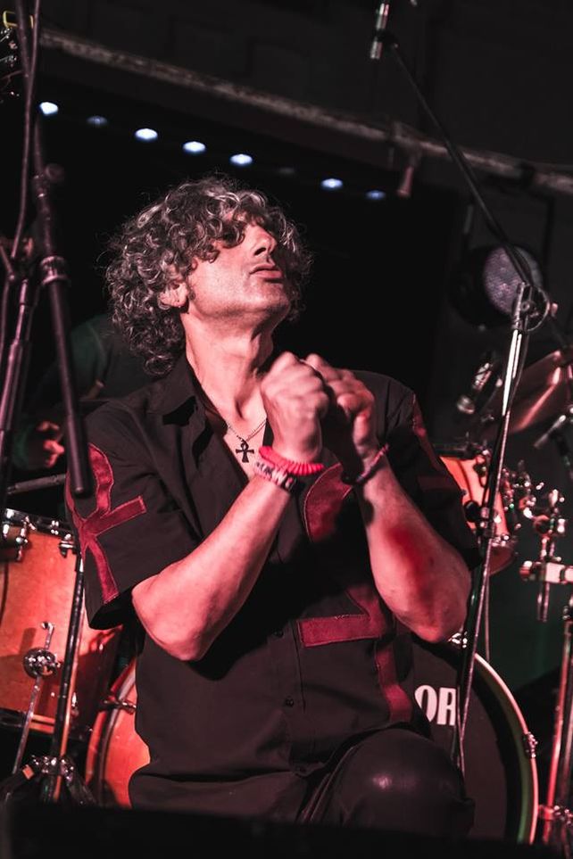 Calle Ramiro Maradey, un homenaje a un emblema del rock local