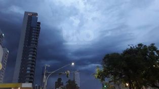 La ciudad está bajo alerta por lluvias y tormentas fuertes
