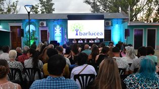 El presidente comunal agradeció el acompañamiento de la comunidad y subrayó que este nuevo período permitirá profundizar un modelo de gestión que prioriza infraestructura, seguridad, espacios públicos y una administración más cercana a los vecinos.&nbsp;