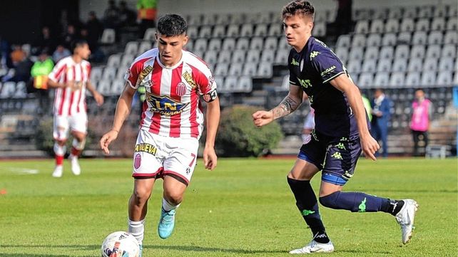 ¿Figurita buscada? Valenzuela está libre en Barracas Central