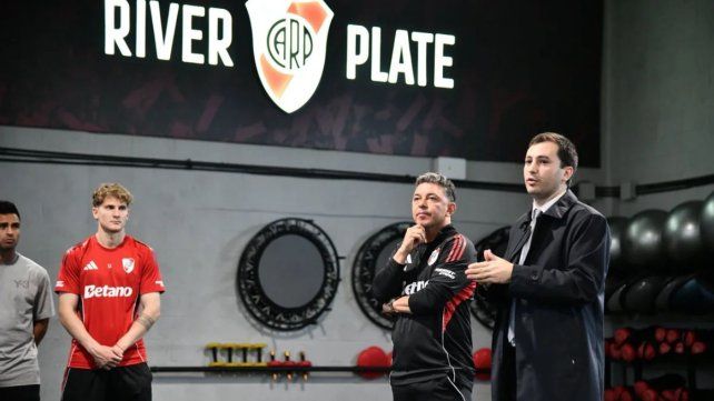 El DT y el presidente hablarán del futuro de River.