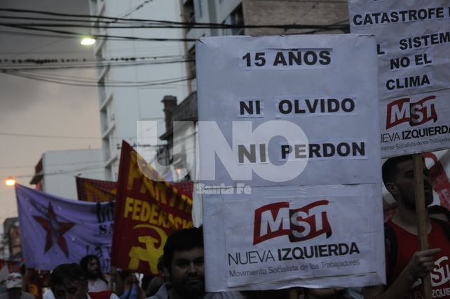 Santafesinos marcharon para pedir justicia por la inundación: Hemos ganado la batalla contra el olvido, el silencio y la mentira