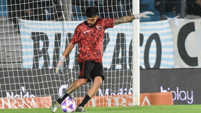En la primera mitad del año, Lucas Hoyos fue solo titular contra Midland en la Copa Argentina. Ante Platense volverá al arco.