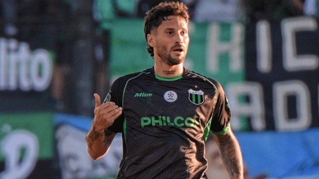 Gonzalo Soto se desvinculó de Nueva Chicago para sumarse a Colón.