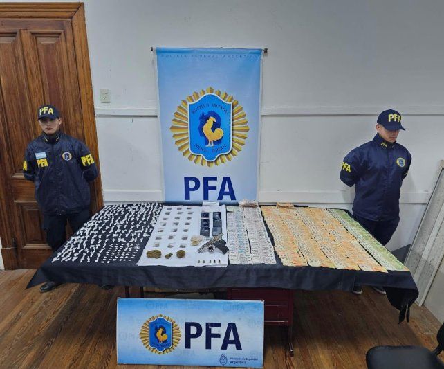 La Policía Federal inspeccionó cuatro viviendas en El Mangrullo.