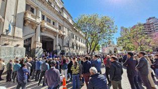 Judiciales anunciaron nuevos paros para las próximas dos semanas y cruzaron a Pullaro por falta de respuestas