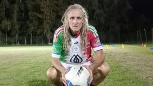 Robert Carmona defiende en la presente temporada la camiseta de Juventud Melilla.