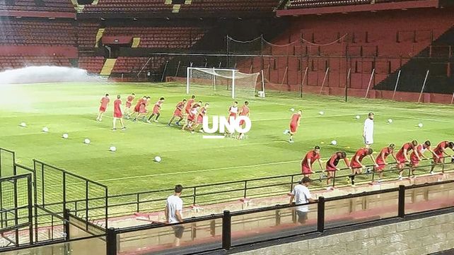 Colón hizo fútbol en el Brigadier López y en principo el equipo no tendría cambios para recibir a Central Córdoba.