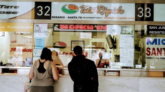 La venta de pasajes en la Terminal Mariano Moreno cayó considerablemente.