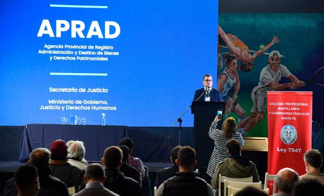 Las subastas de Aprad permitieron ayudar a excombatientes de Malvinas y a clubes e instituciones de la provincia.