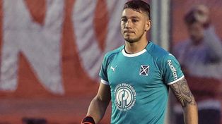 Sarmiento avanzó por Milton Álvarez ante la lesión de Lucas Acosta