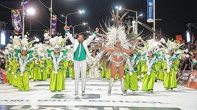 La comparsa Emperatriz volvió a quedarse con la corona de campeona en Concordia.