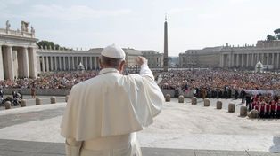 El Vaticano prohibió dispersar las cenizas de los difuntos o conservarlas en el hogar